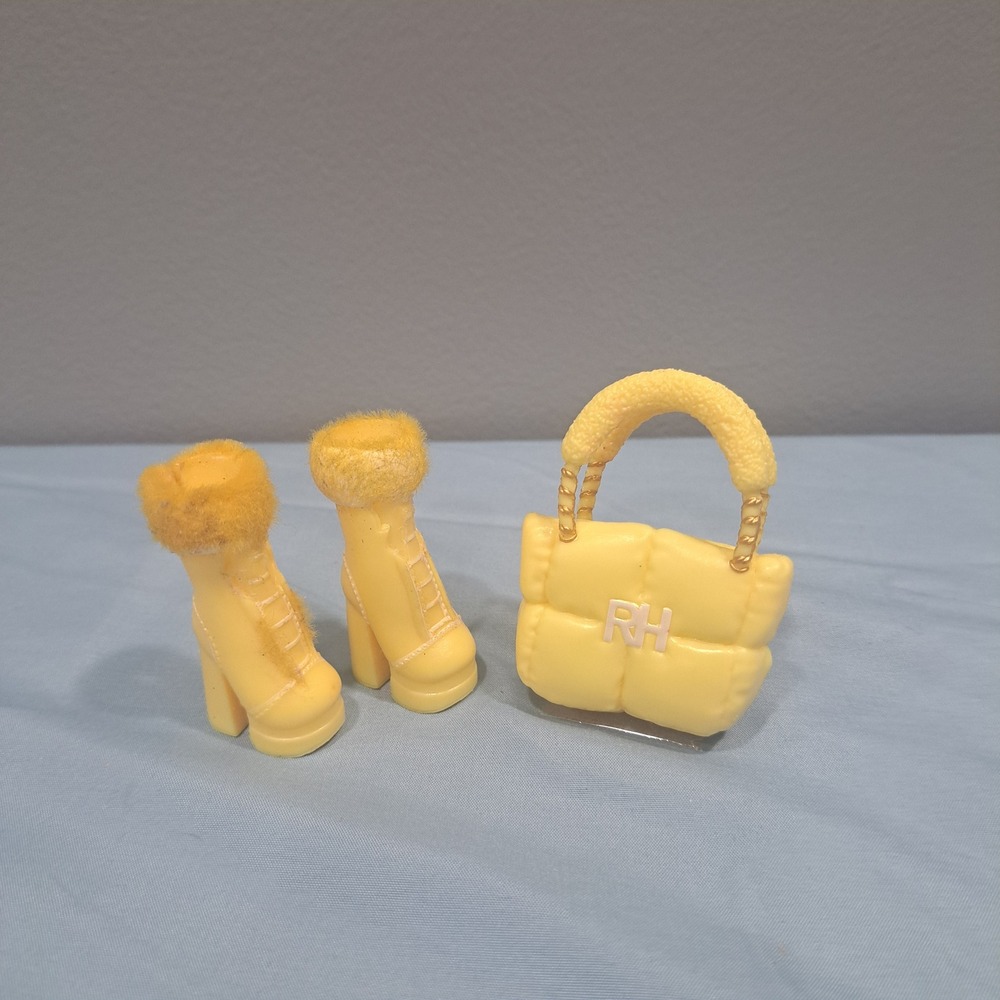 Rainbow High Sunny Madison Yellow Fur Trim Boots & Quilted Bag‎ Set Doll Fashion